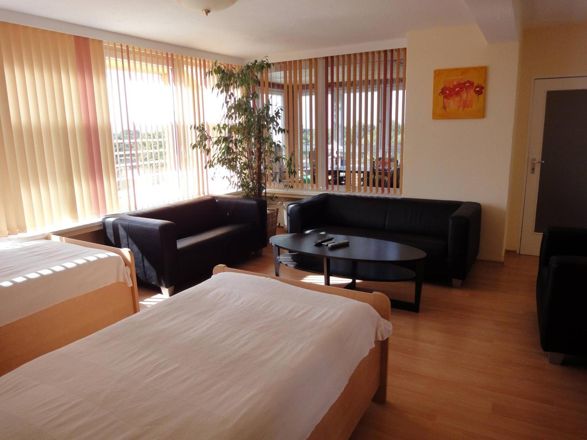 Forsthaus Appartements Braunschweig Exteriör bild